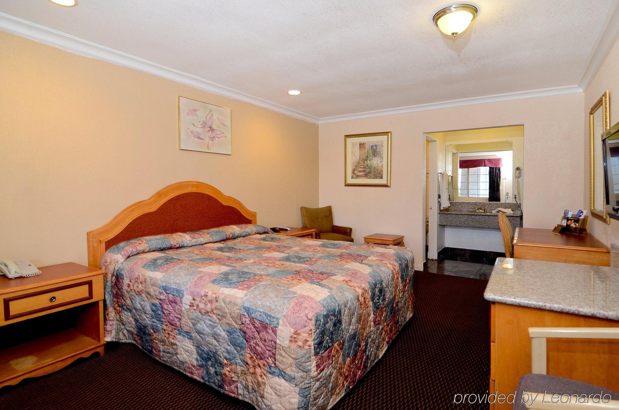 Americas Best Value Inn Corona Pokój zdjęcie