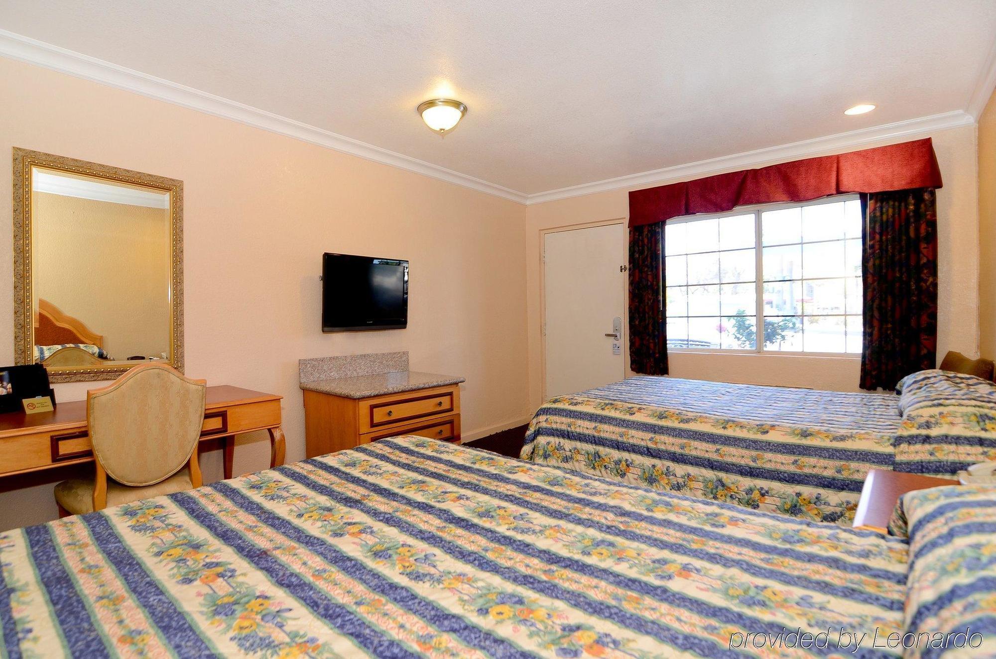 Americas Best Value Inn Corona Pokój zdjęcie