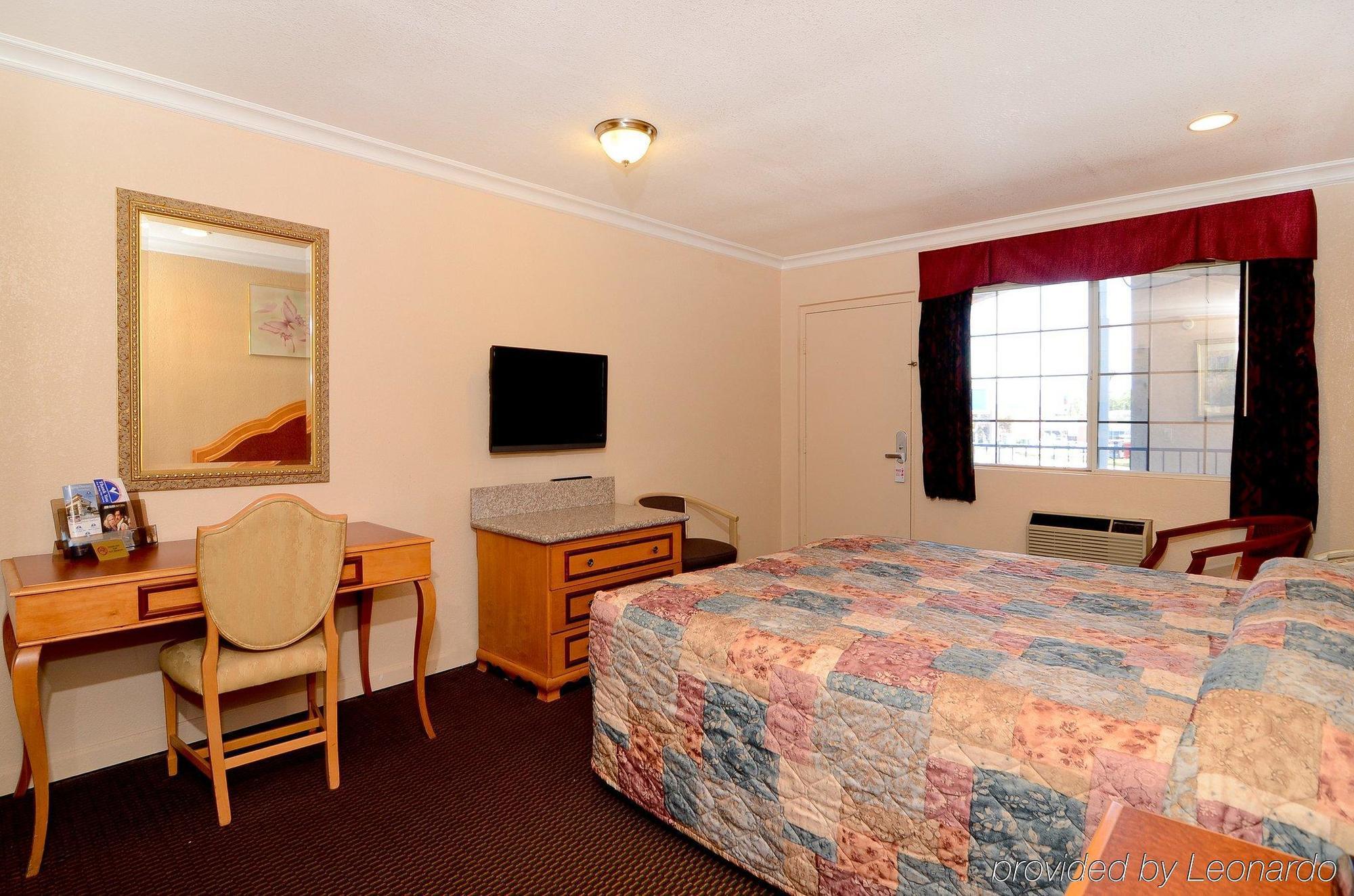 Americas Best Value Inn Corona Pokój zdjęcie