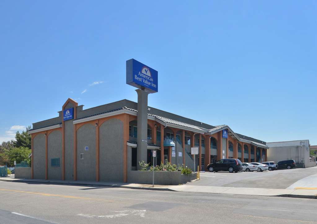 Americas Best Value Inn Corona Zewnętrze zdjęcie